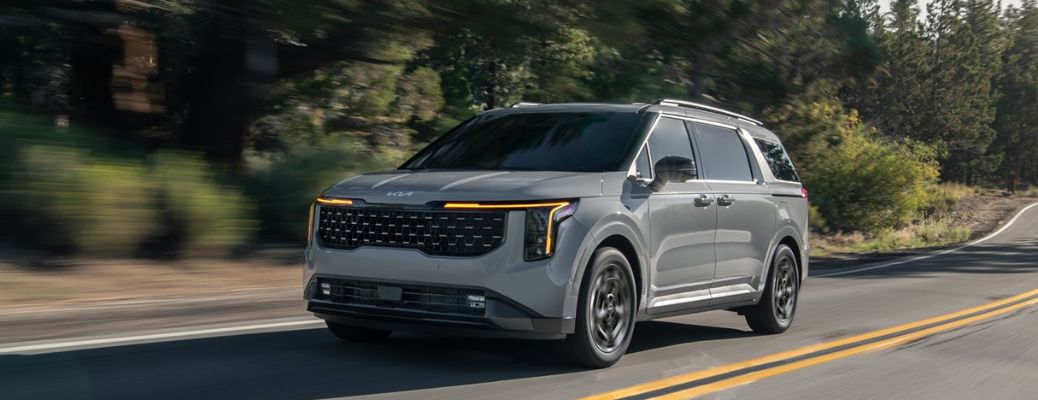 2025 Kia Carnival HEV: Bringing Hybrid into the World of Minivans - Kia 