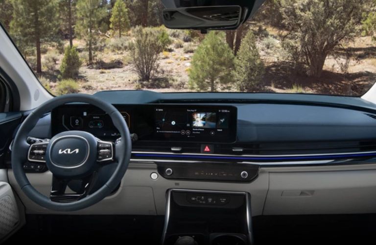 Performance and Fuel Economy of the 2025 Kia Carnival