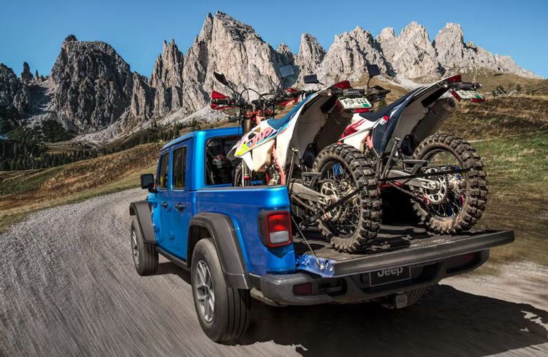 Jeep Gladiator towing bikes