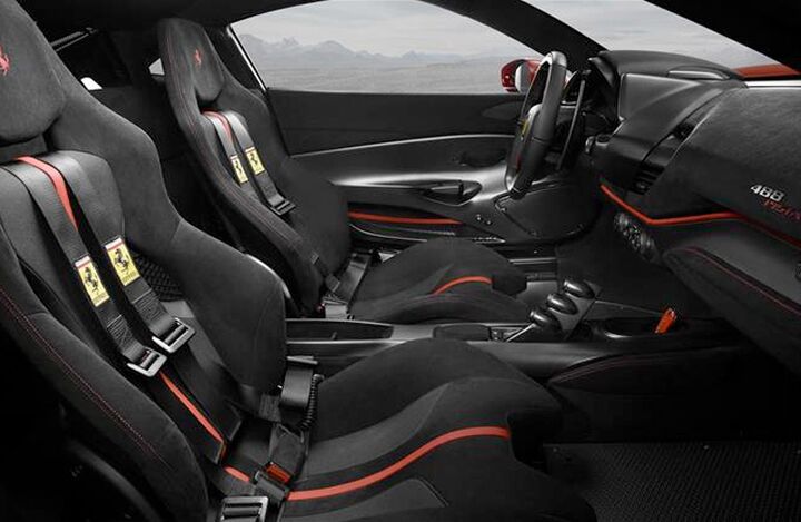 2018 Ferrari 488 Spider cabin