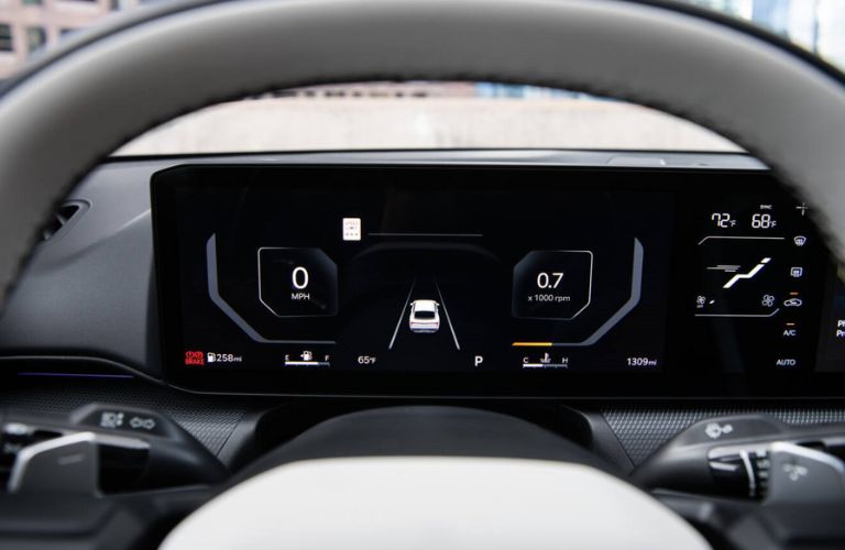 instrument cluster of the 2025 Kia K4 Sedan