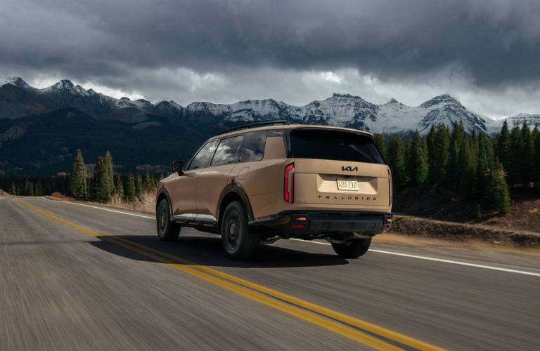 rear view of the 2027 Kia Telluride