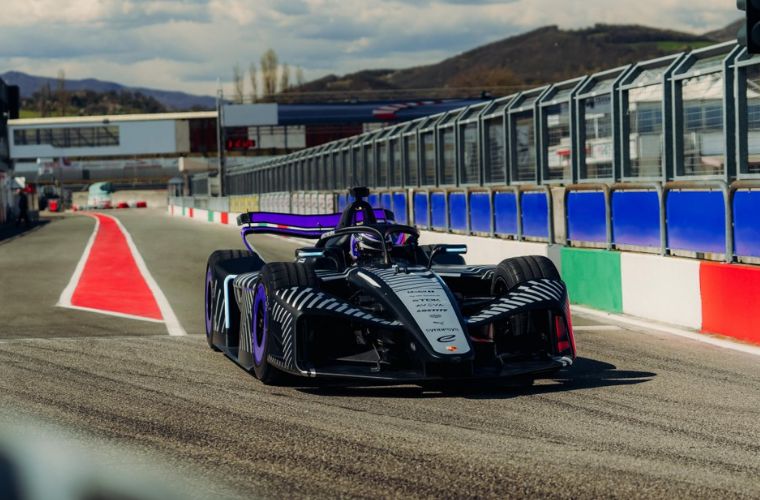 Porsche 975 RSE Formula E Race Car exterior front view