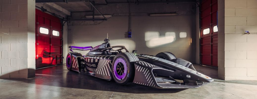 Porsche 975 RSE Formula E Race Car exterior side view