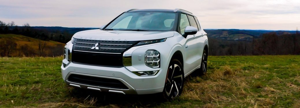 What are the trim levels and pricing for the 2023 Mitsubishi Outlander  PHEV? - Hayward Mitsubishi