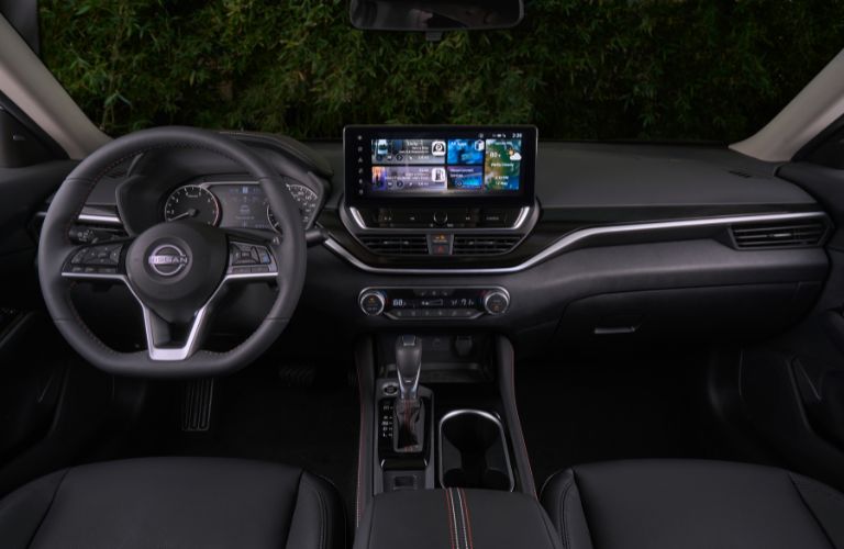 2023 NIssan Altima Steering View