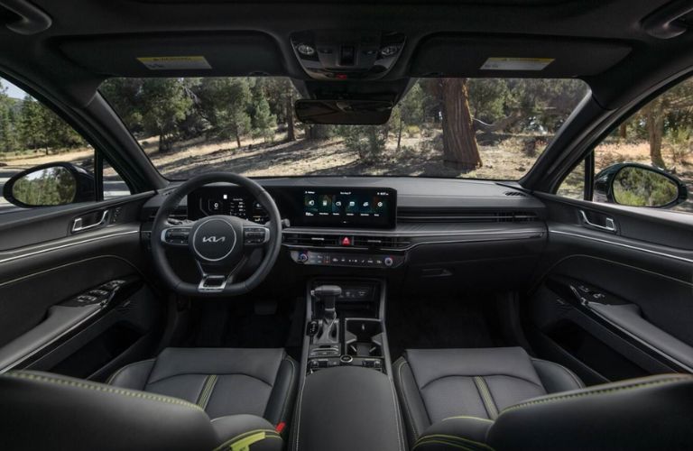 cockpit of the 2026 Kia K5