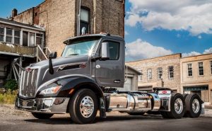 gray peterbilt 579