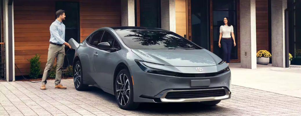 Video: 2023 Toyota Prius Prime Overview