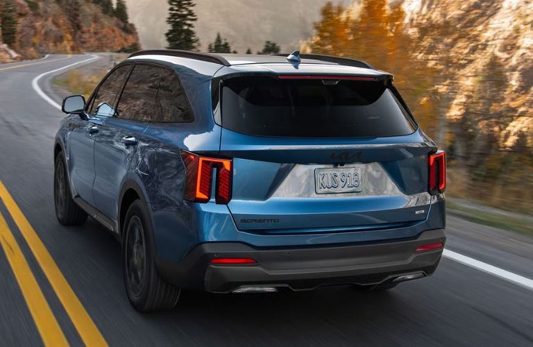 2026 Kia Sorento Hybrid side and back view