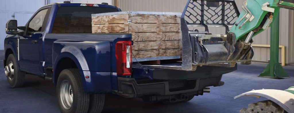The impressive cargo capabilities of the Ford Super Duty truck