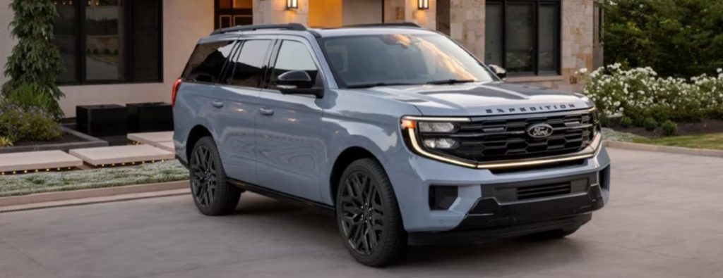 2026 Ford Expedition front and side angle