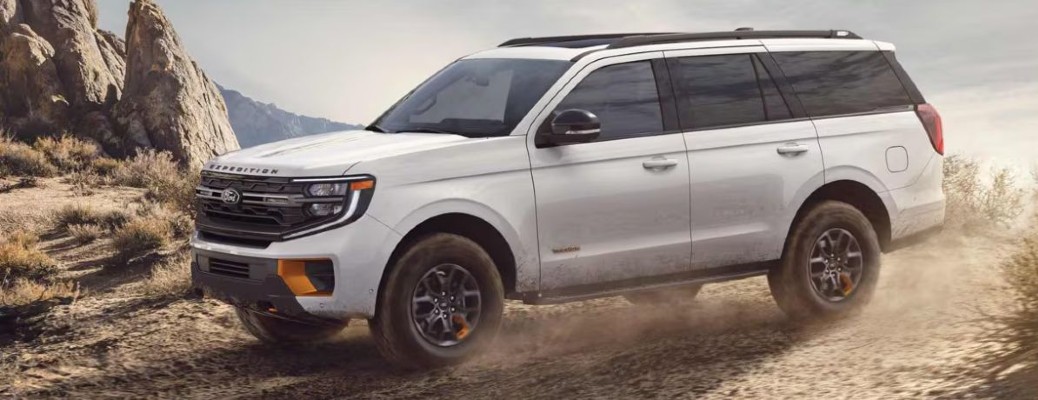 2026 Ford Expedition Tremor side view
