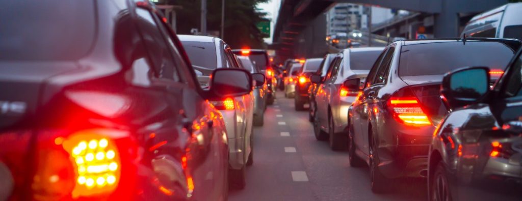 car brake lights in traffic