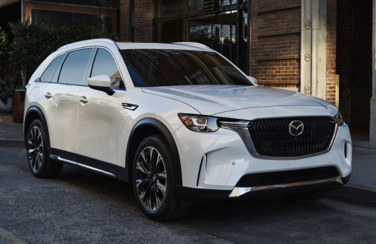 2026 Mazda CX-90 PHEV side and front view