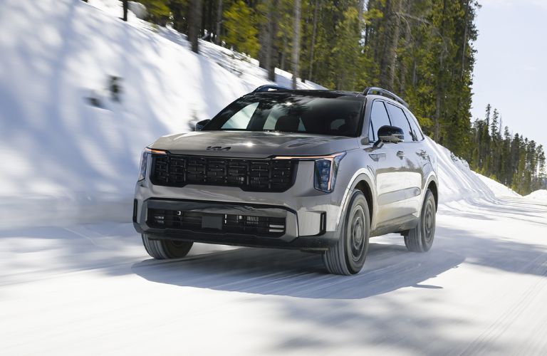 2025 Kia Sorento exterior front view
