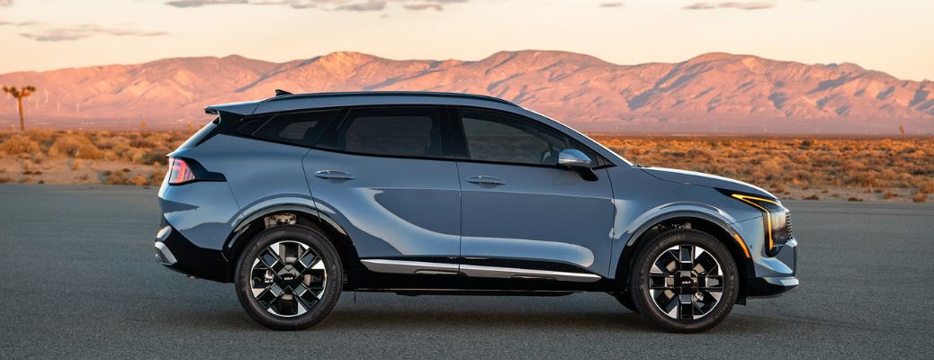 2026 Kia Sportage Hybrid exterior side view