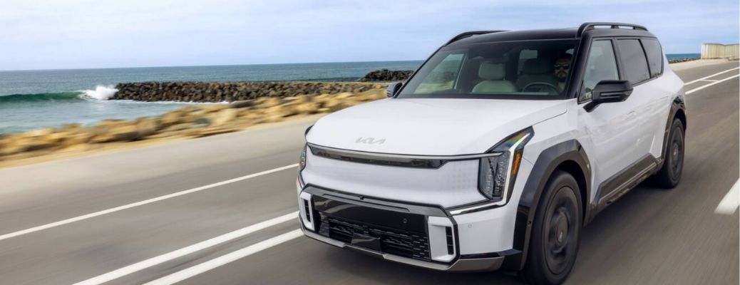 front and side view of a Kia