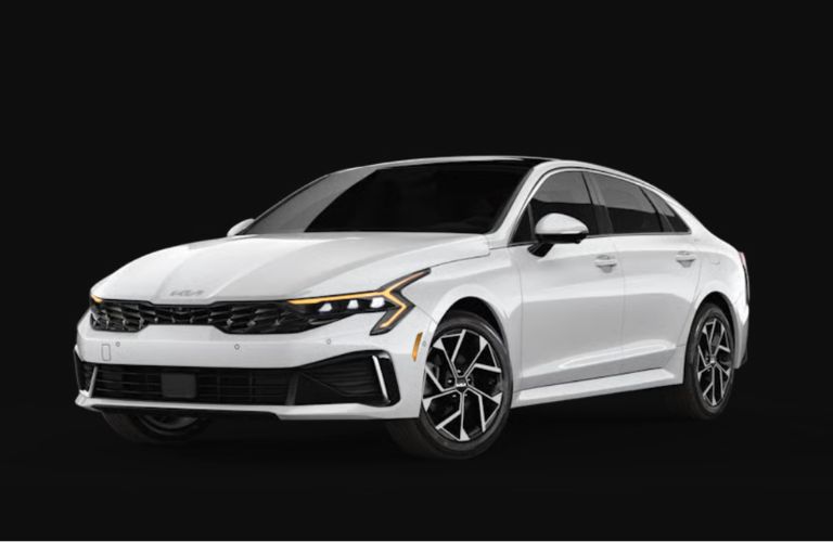 2026 Kia K5 Snow White Pearl