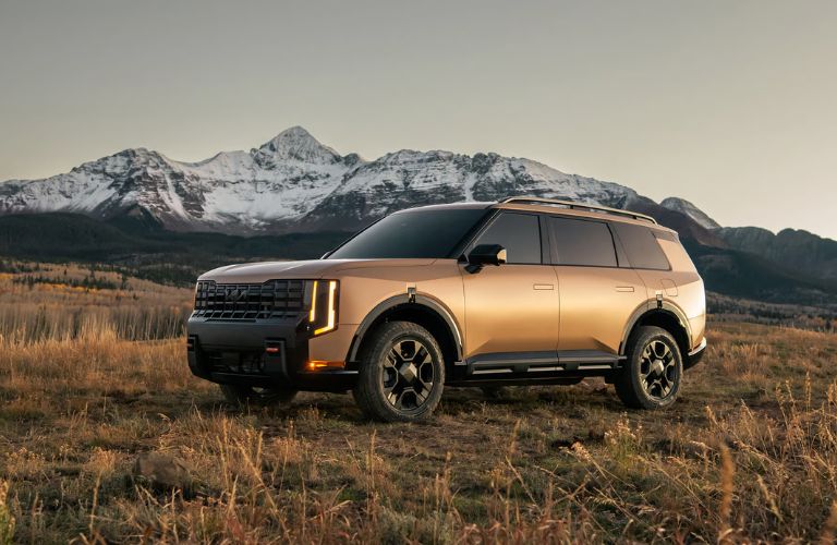 Front-quarter view of the 2027 Kia Telluride