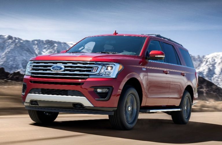2018 Ford Expedition front and side view
