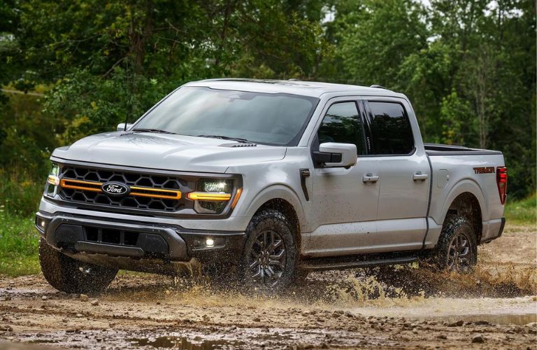 2024 Ford F-150 front and side view