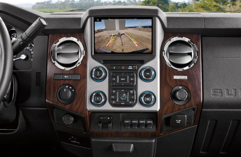 2016 Ford Super Duty center console