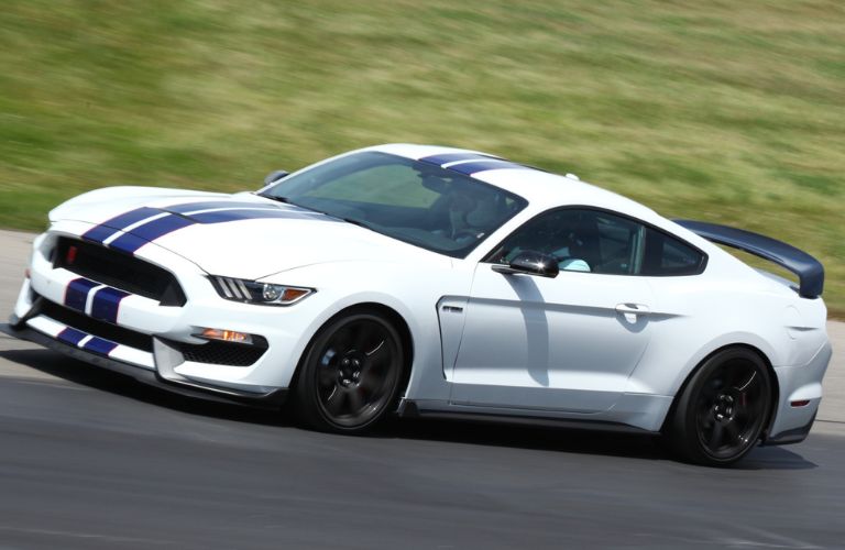 Shelby® GT350R Mustang side view