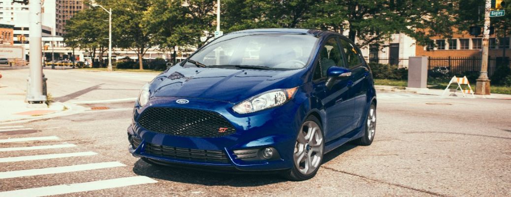 2016 Ford Fiesta front and side view