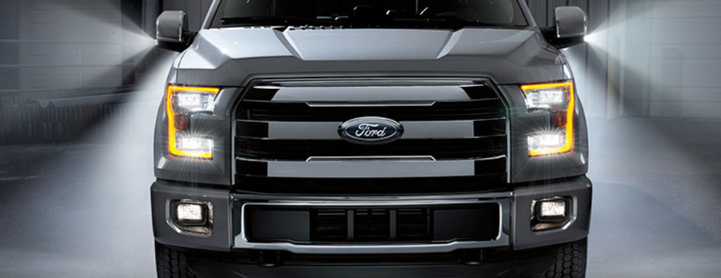 2017 Ford F-150 headlights in the dark