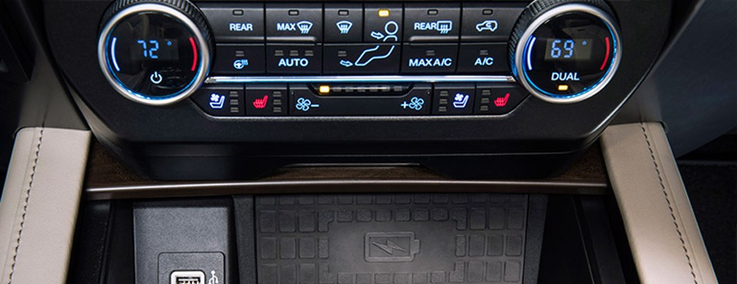 2018 Ford Expedition technology close up