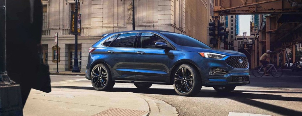 2019 Ford Edge side view