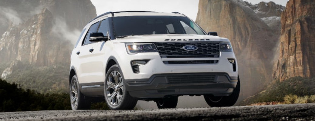 2018 Ford Explorer front view
