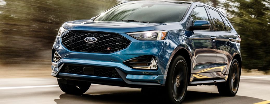 2019 Ford Edge front view in blue