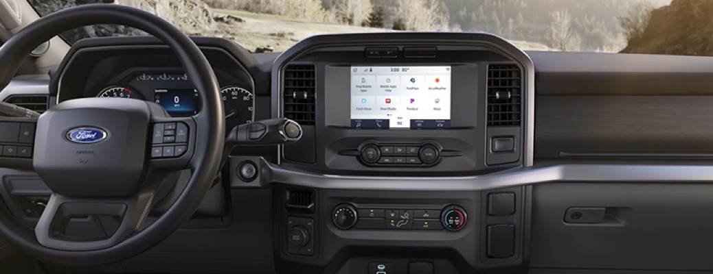 2021 Ford F-150 Lariat display screen and steering wheel