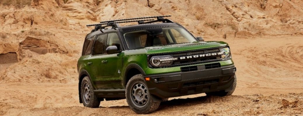 2023 Ford Bronco Black Diamond in sand