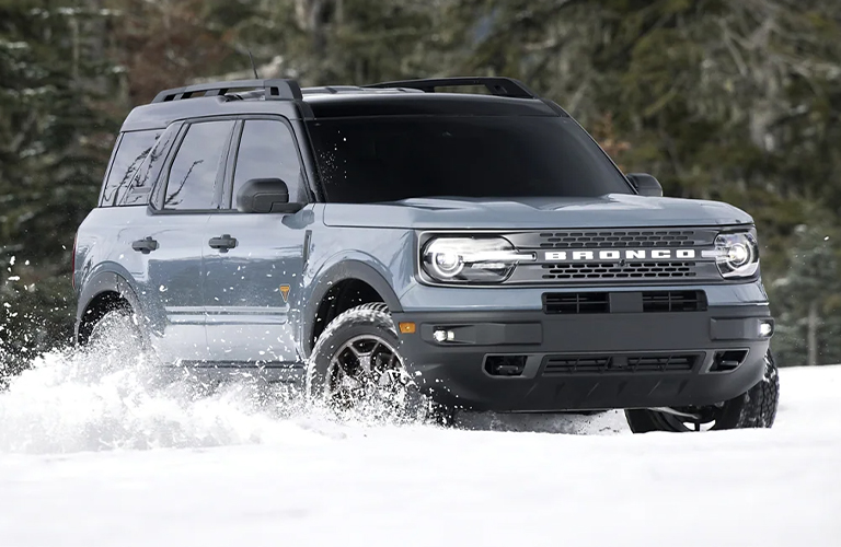 2022 Ford Bronco driving in snow