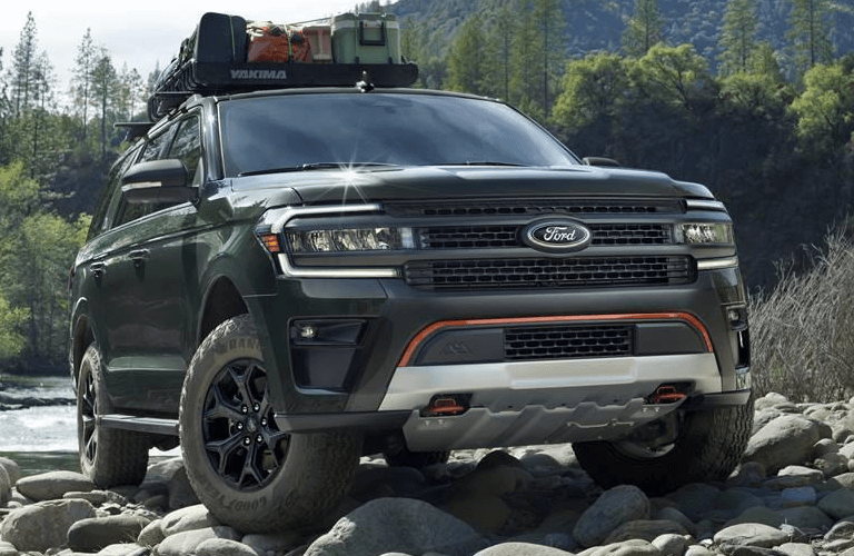 2022 Ford Expedition front view on rocks