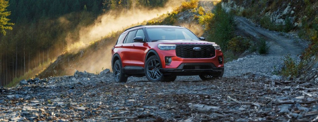 2025 Ford Explorer front view in front of a mountain