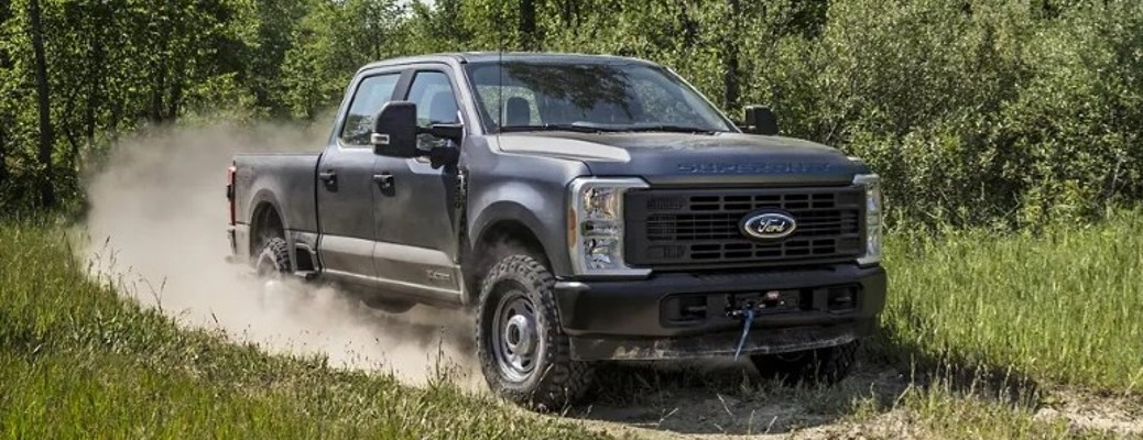 2025 Ford F-250 Super Duty front and side view