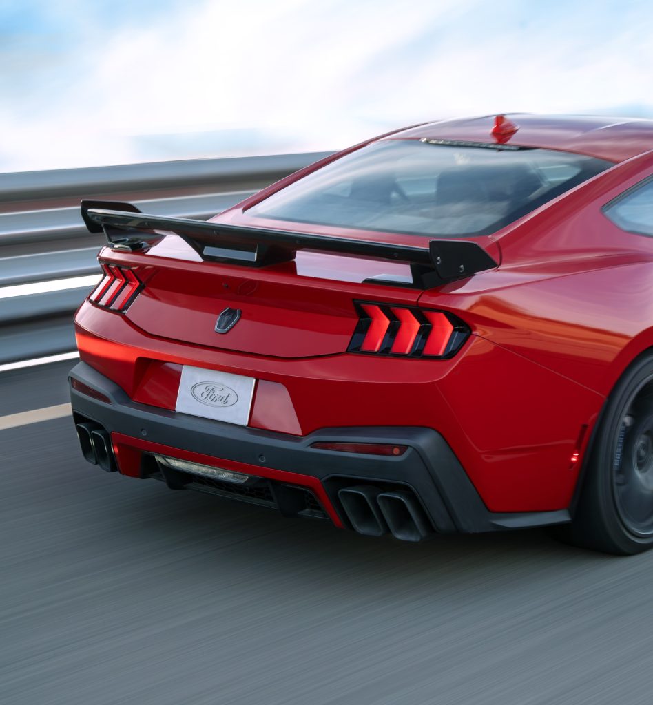 Dark Horse SC rear end view