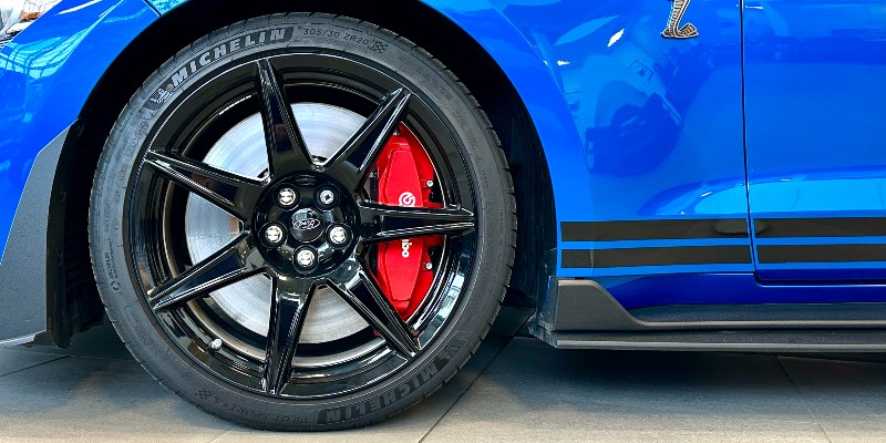 2021 Ford Mustang Shelby GT500 Velocity Blue Carbon Fiber Painted Wheel Closeup