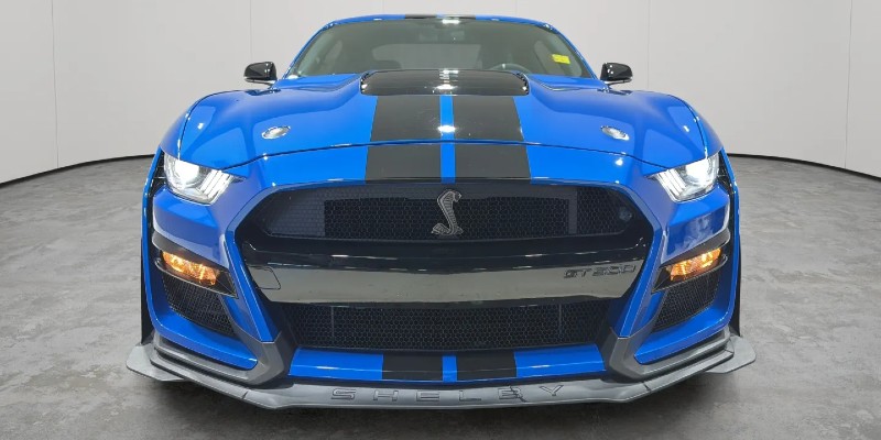 2021 Ford Mustang Shelby GT500 Velocity Blue Front
