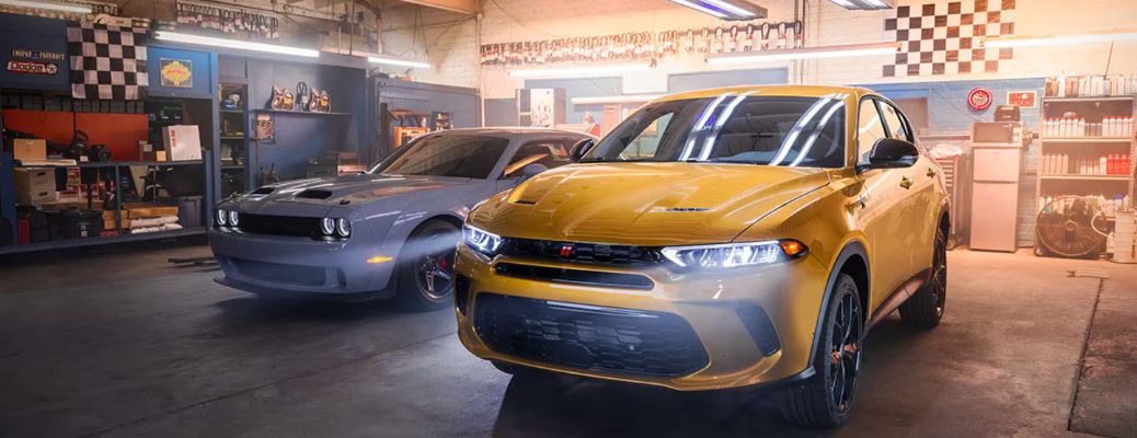Two 2025 Dodge Hornet side by side