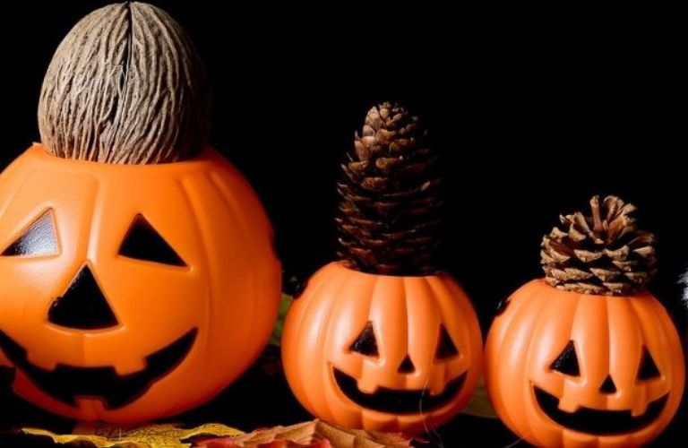 pumpkins decorated on Halloween