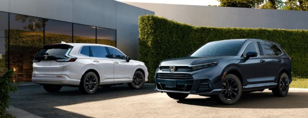 front and rear view of two 2025 Honda CR-V