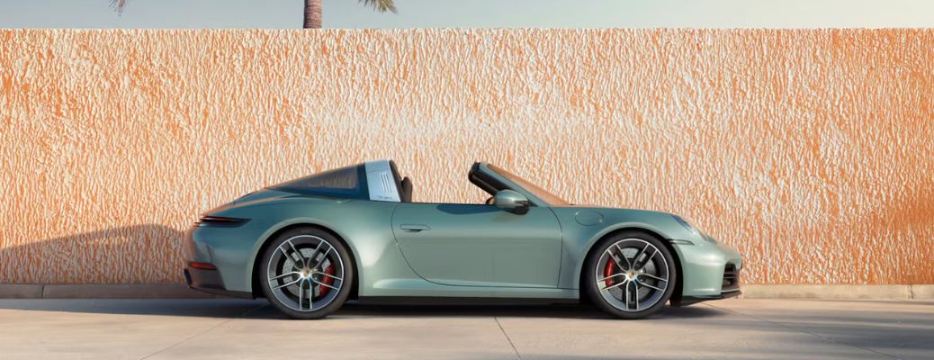 Side view of the 2019 Porsche 911 Targa 4S