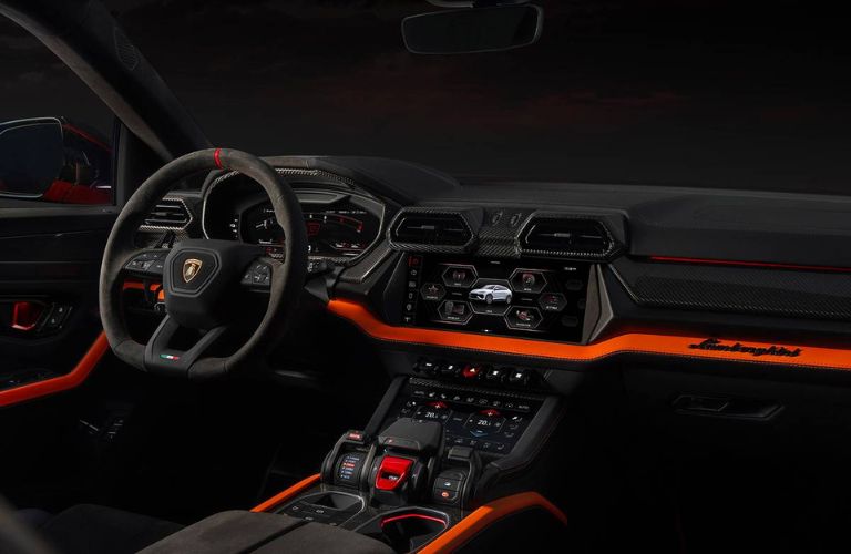 2025 Lamborghini Urus SE interior front dash