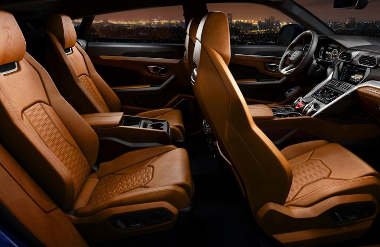 Lamborghini Urus interior