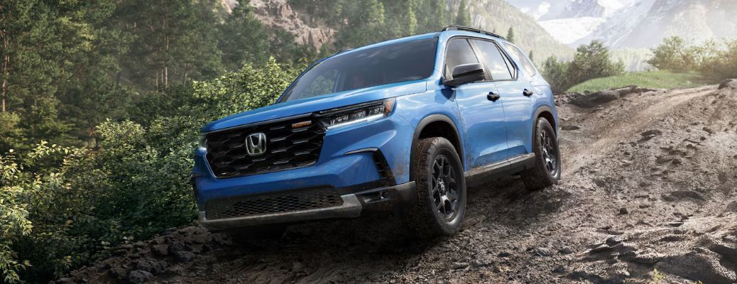 front view of the 2025 Honda Pilot